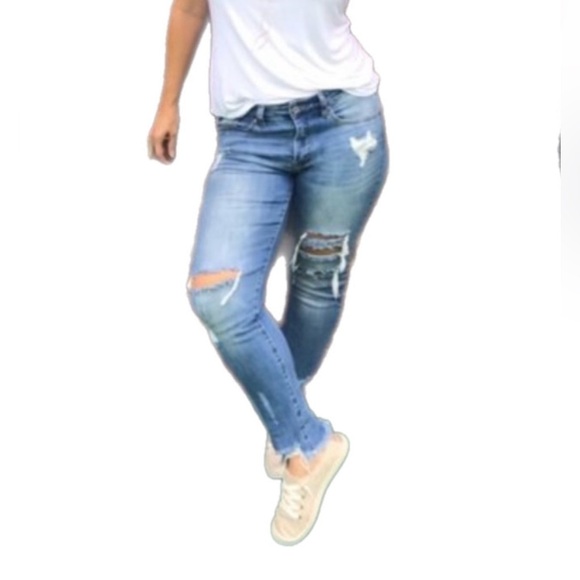 KanCan Mid Rise Distressed‎ Ankle Skinny Jeans Plus Size 3XL - Picture 1 of 13